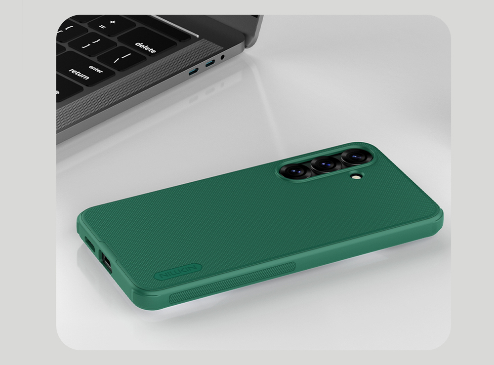 Усиленный защитный чехол зеленого цвета (Dark Green) от Nillkin для Samsung Galaxy S25, серия Super Frosted Shield Pro