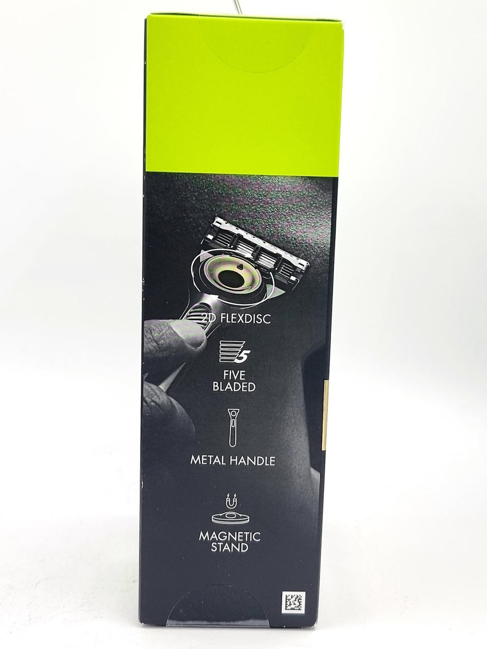 Бритвенный станок Gillette Labs with Exfoliating Bar BLACK & GOLD , сменные кассеты 2 шт. (Из Финляндии)