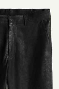 ZARA УКОРОЧЕННЫЕ КОЖАНЫЕ БРЮКИ-КЛЕШ, ЧЕРНЫЙ