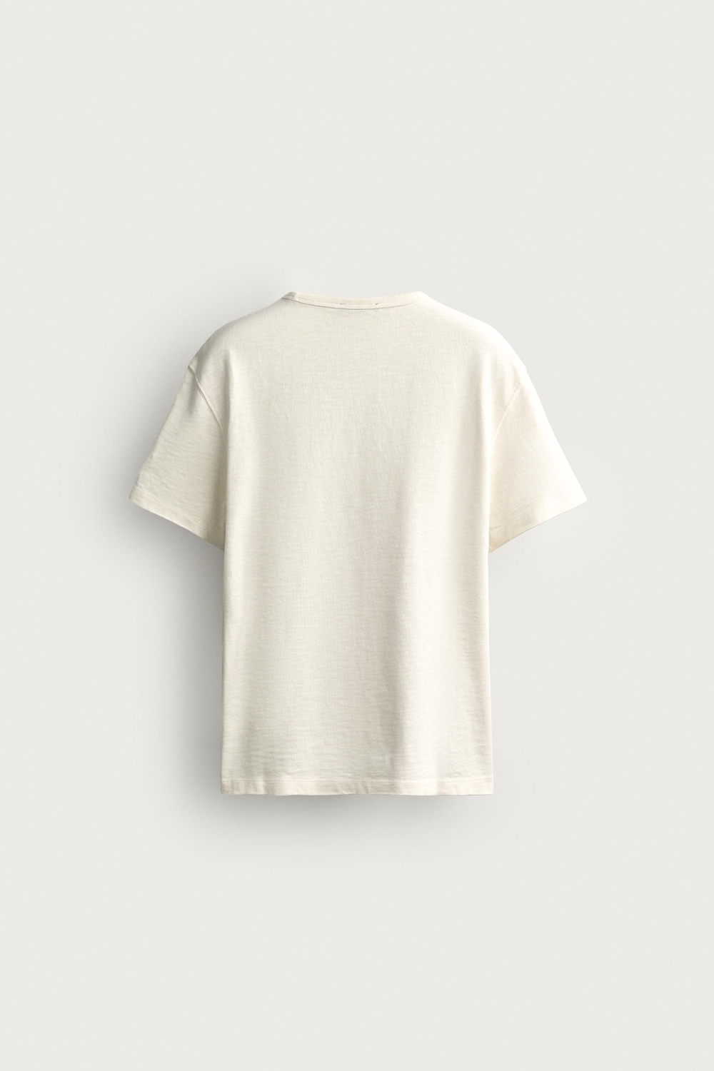 ФУТБОЛКА КЛАССИЧЕСКОГО КРОЯ С КОРОТКИМИ РУКАВАМИ — ZARA
