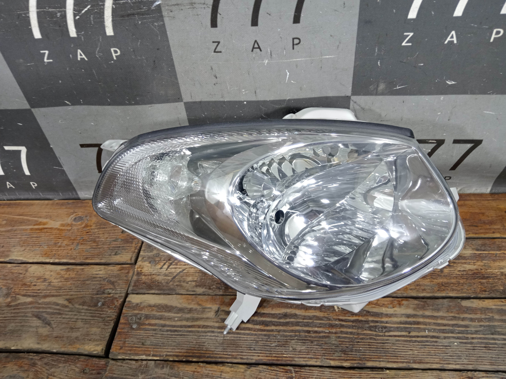 Фара правая ксенон Toyota Verossa 01-04 Новое Оригинал 8113022831