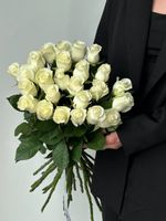 Букет из белой розы (60см) 25 шт под ленту