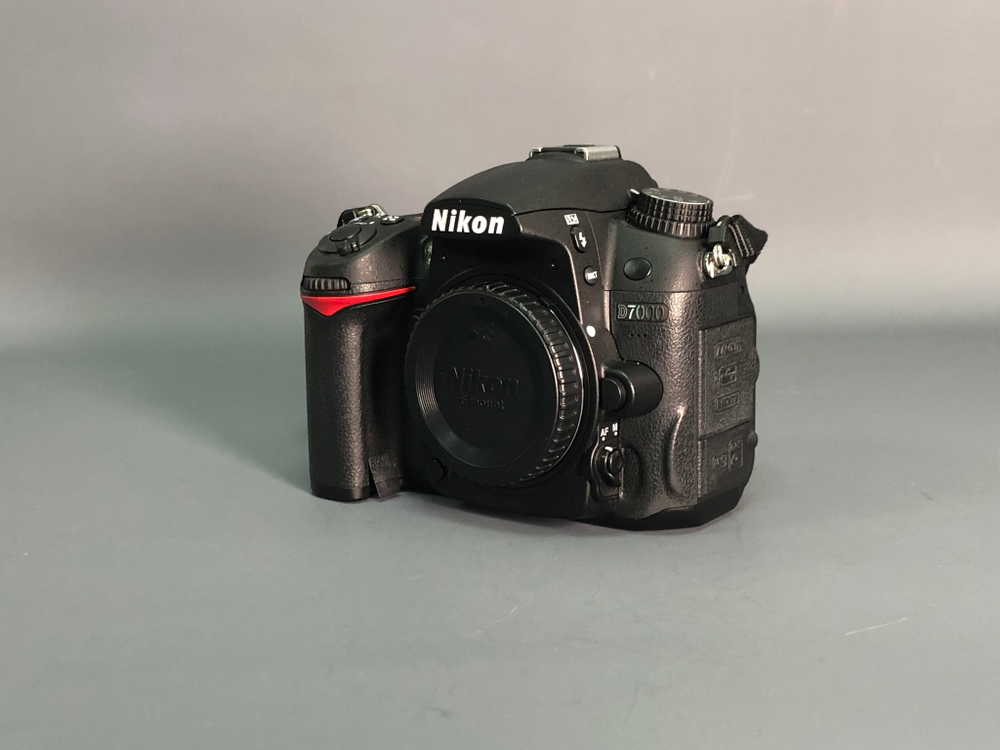 Nikon D7000 6.500 кадров