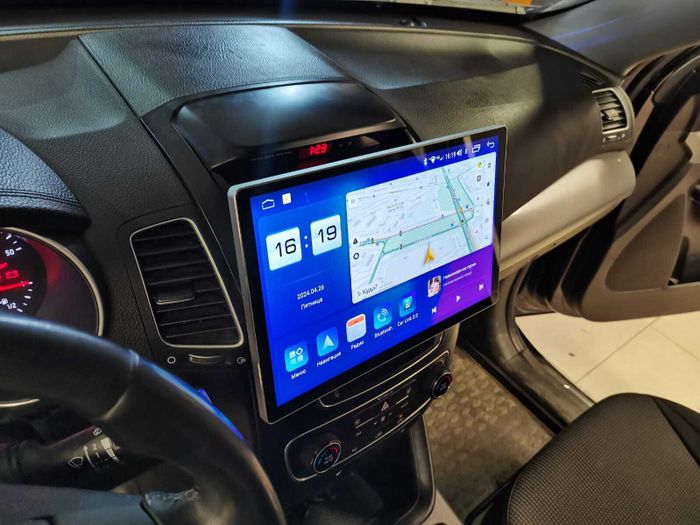 Магнитола для KIA Sorento 2 XM 2012-2020 (отдельный экран климата, со штатной КЗВ) - Teyes CC3-2K-360 монитор 13" 2K QLED на Android 10, Быстрая, CarPlay, 4G SIM-слот, 4 камеры в комплекте