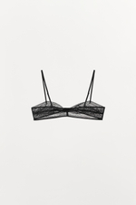 КРУЖЕВНОЙ БРАЛЕТТ С ТРЕУГОЛЬНЫМИ ЧАШКАМИ — ZARA