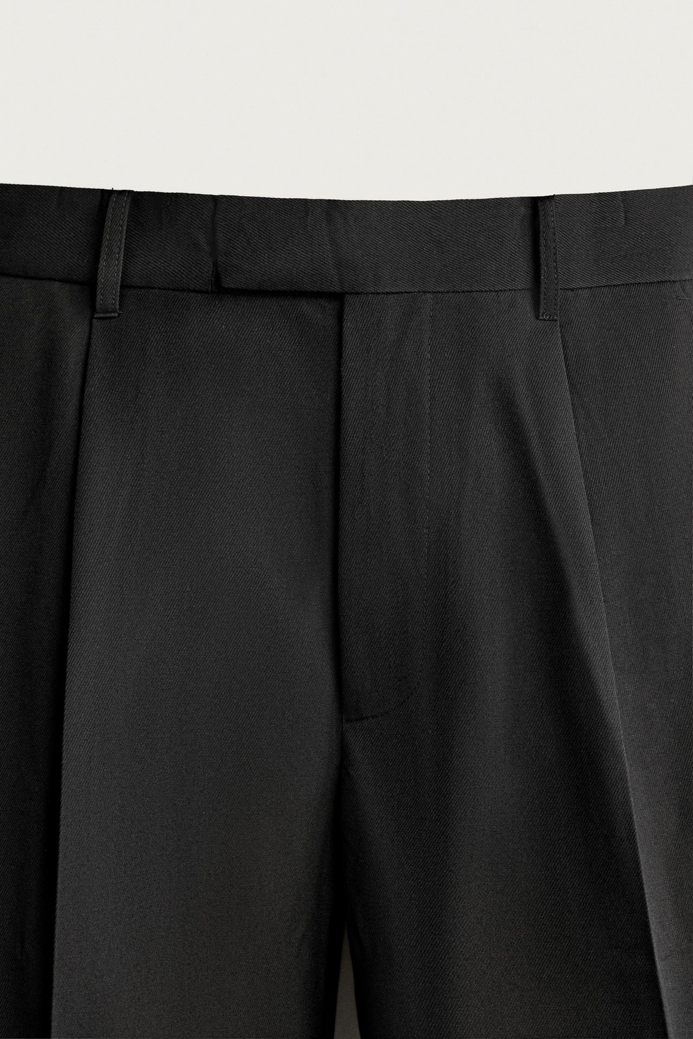 ZARA БРЮКИ RELAXED FIT СО СКЛАДКАМИ, ЧЕРНЫЙ
