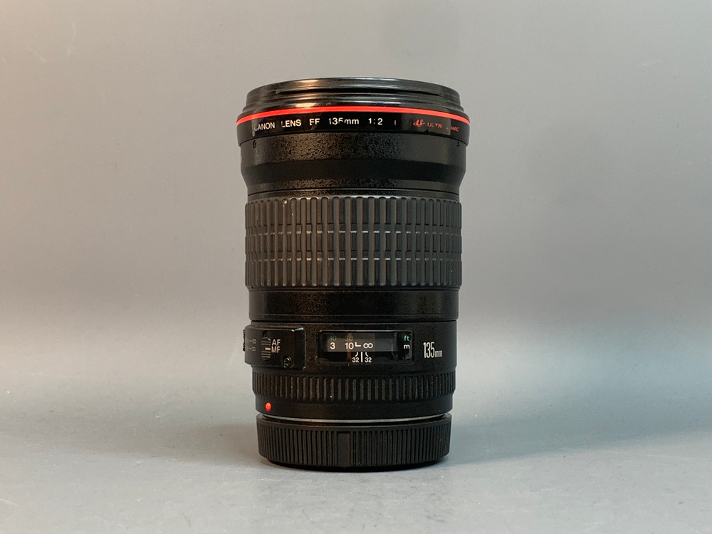Canon EF 135mm f/2L USM Царапины на передней линзе