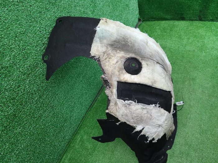 Подкрылок перед. RH Range Rover Vogue 4 L405 17-22