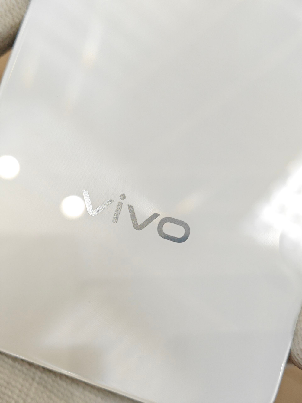 Задняя крышка OРИГИНAЛ для VIVO X200 PRO mini (V2419A) - задняя стеклянная панель. Цвет: Белый / White