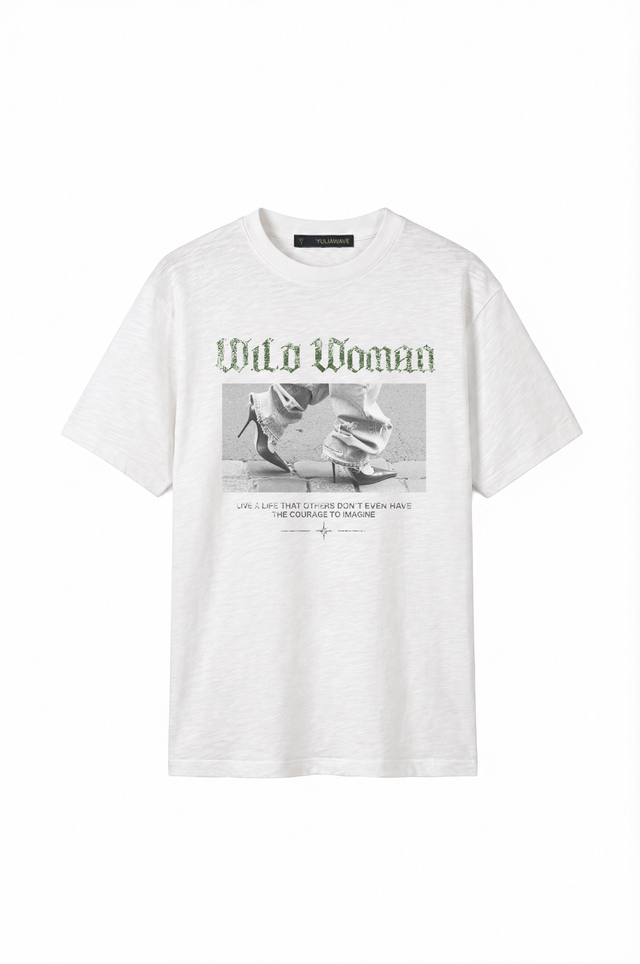 Футболка белая с принтом Wild Woman