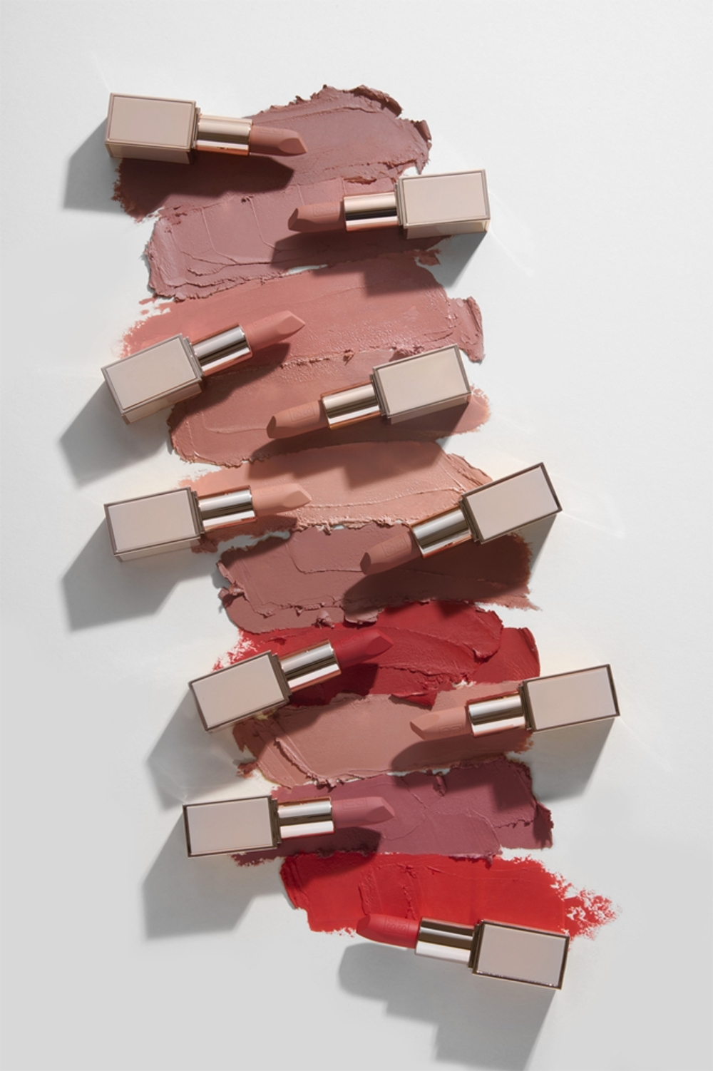 SOSU Cosmetics Matte Lipsticks - Матовая помада оттенок Naive Nude, 3 g