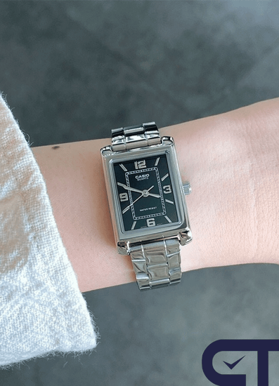 Casio LTP-1234DD-1A — женские классические часы с чёрным циферблатом