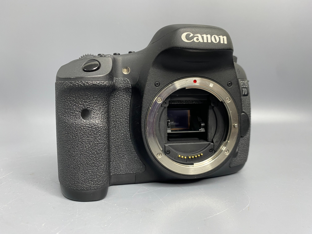 Canon EOS 7D Body 33.700 кадров