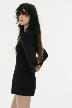 ZARA КОРОТКИЙ КОМБИНЕЗОН С ПОДПЛЕЧНИКАМИ, ЧЕРНЫЙ