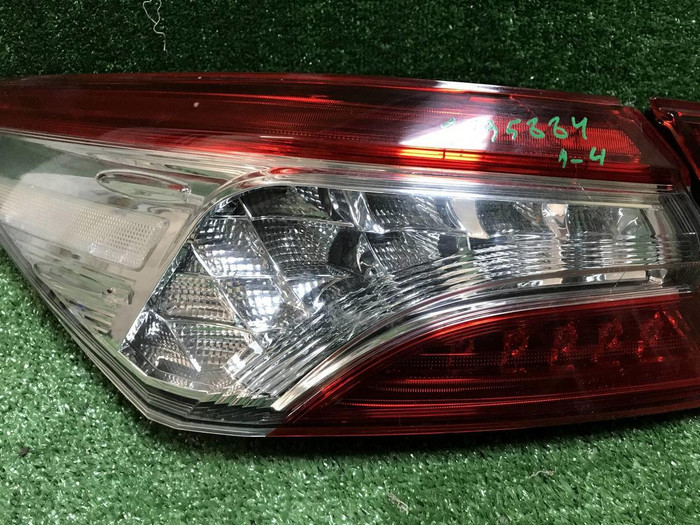 Фонарь Комплект Toyota Camry XV70 (2017-н.в.) LED