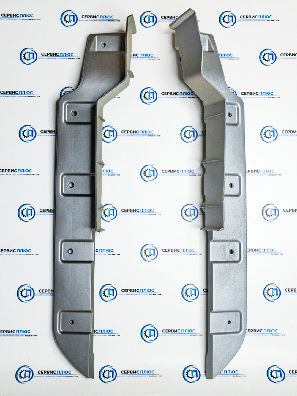 Накладка бампера X3000 (правая) SHACMAN DZ97259624008 серая