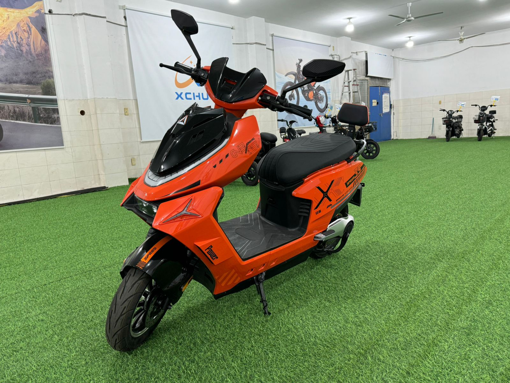 Электромопед XCHU E4