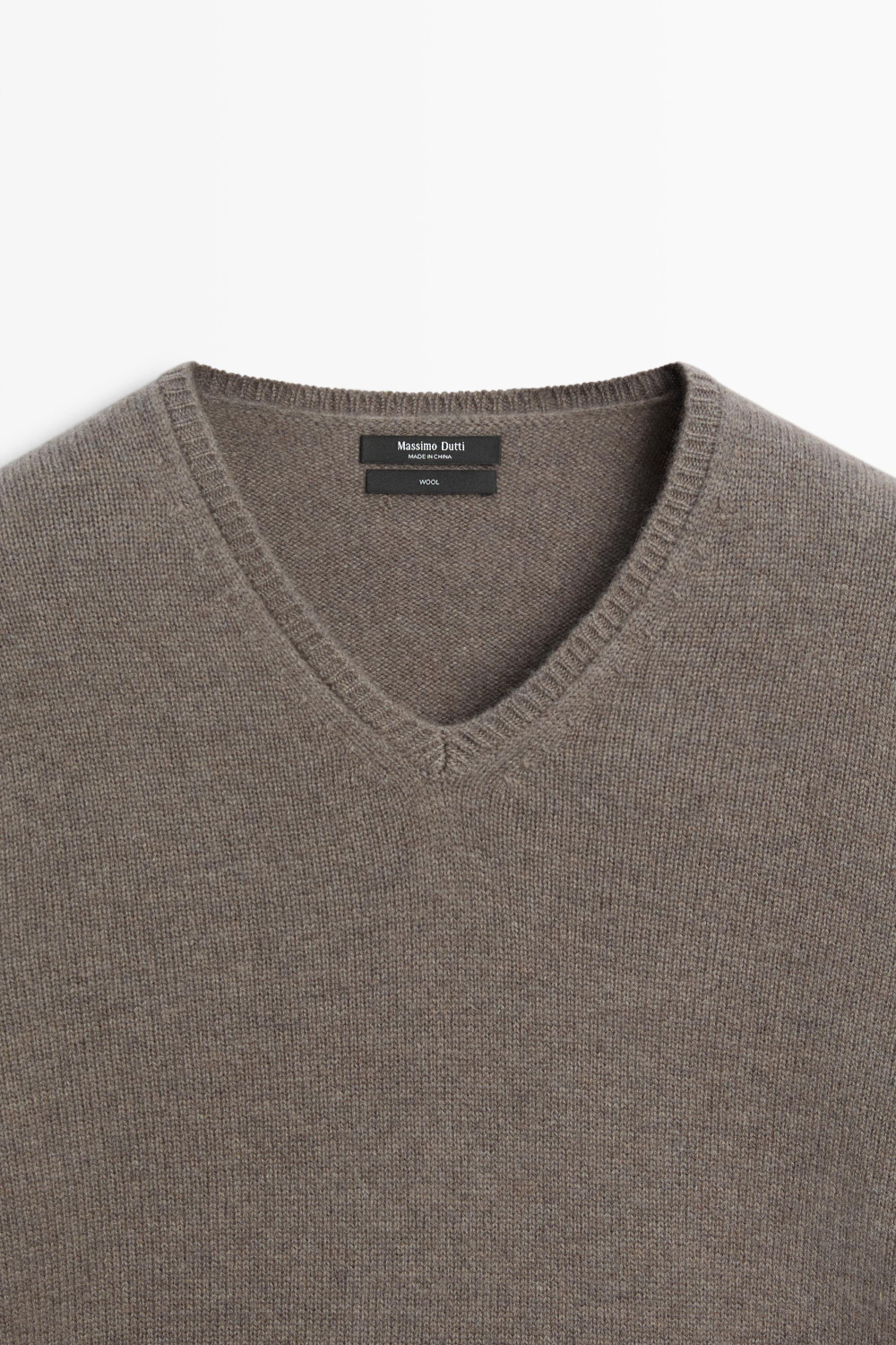 Massimo Dutti Свитер из 100% шерсти с V-образным вырезом, кротово-коричневый