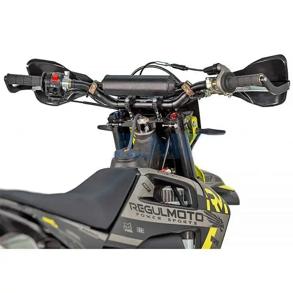 Мотоцикл Regulmoto LEGEND 300 черный/желтый с ПТС
