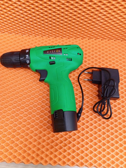 Шуруповерт Zitrek Green 12