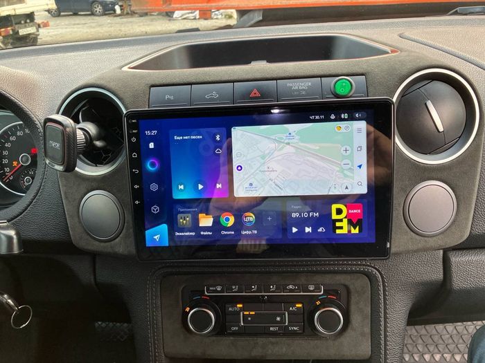 Магнитола для Volkswagen T5, T6, Tiguan, Passat, Polo, Jetta, Amarok, Golf и др., Skoda Fabia, Rapid - Kuberg SF-1075 IPS, Android 10, 4G SIM-слот