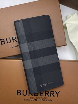 Портмоне чёрное с серой клеткой от Burberry BP5-608035