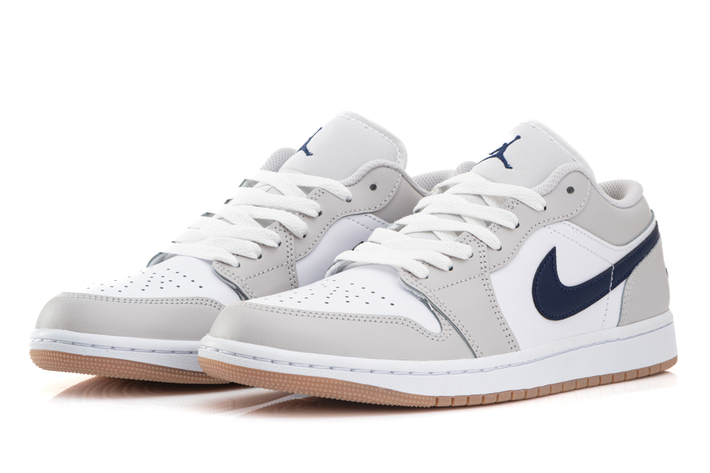 Air Jordan 1 Low "Midnight Navy Neutral Grey"