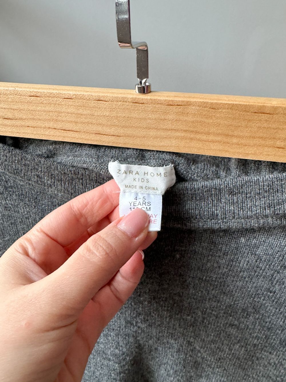 Шерстяные брюки Zara, 110