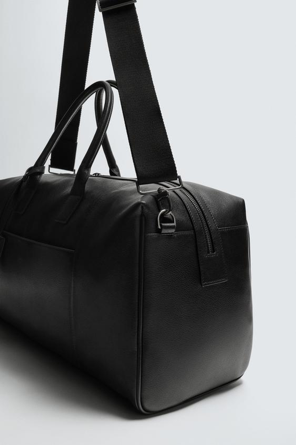 ZARA ДОРОЖНАЯ СУМКА ИЗ КОЖИ, ЧЕРНЫЙ