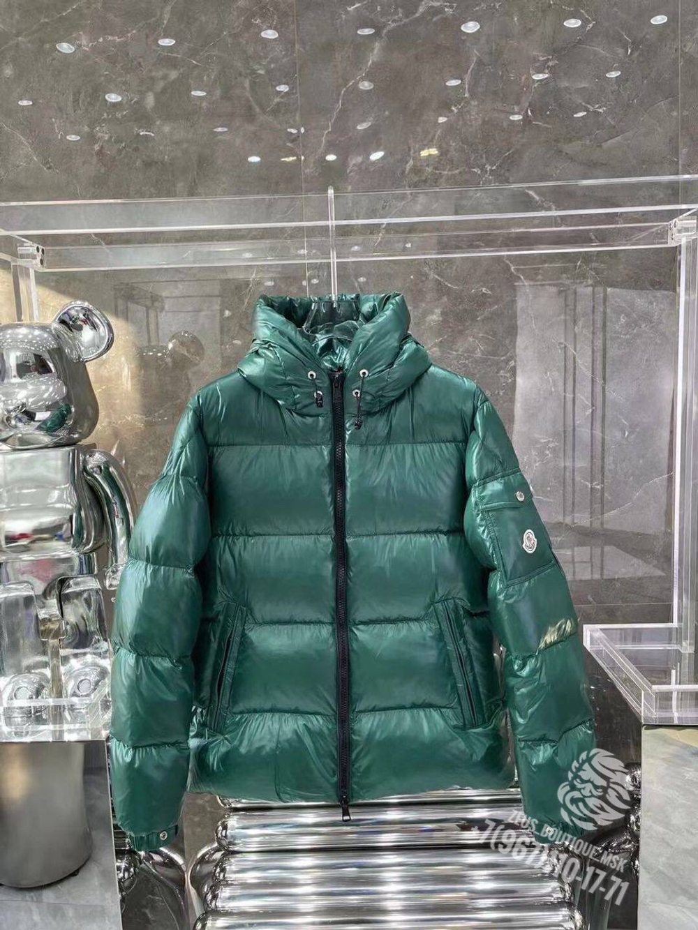 Пуховик Moncler