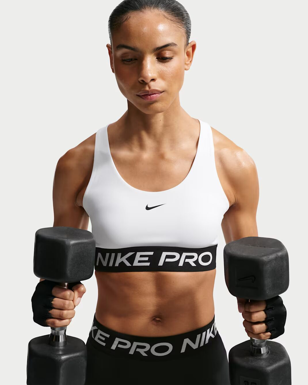 Nike Pro 365 Женский спортивный бюстгальтер без косточек с легкой поддержкой - NIKE