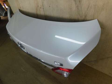 крышка багажника Toyota Premio NZT260 ZRT265