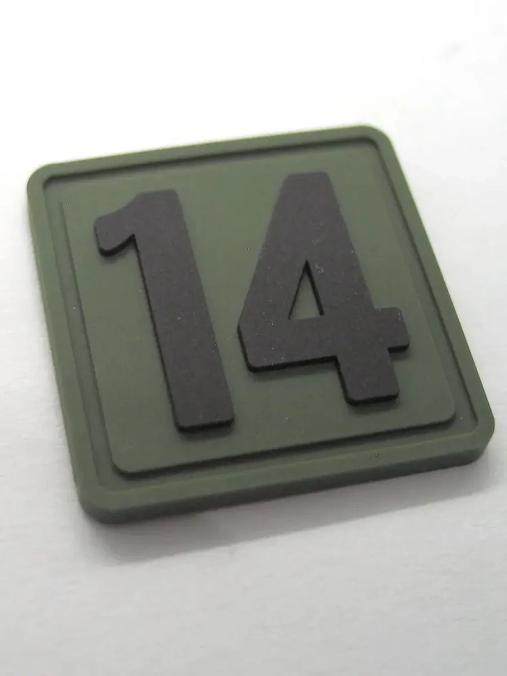 Шеврон "14" Внимание! Размер 2.5х2.5 см