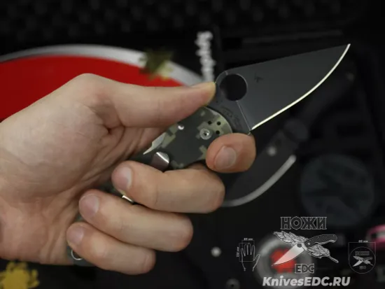 Нож складной Spyderco Para 3 223GPCMO c клинком из стали CPM-S45VN, рукоять камуляжный G10
