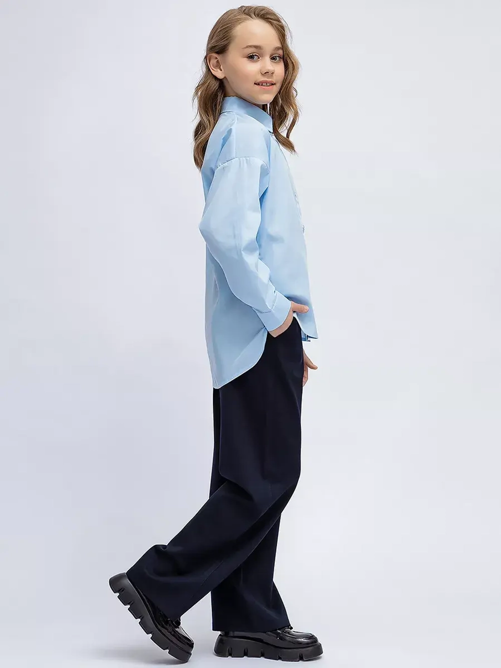 Школьная рубашка классическая oversize