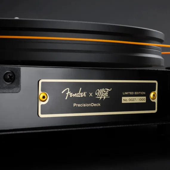 MoFi Fender Precision Deck