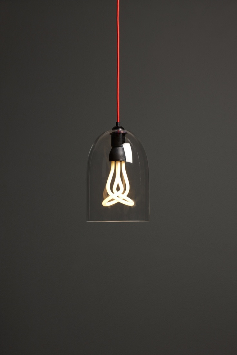 Энергосберегающая люстра  Plumen 06