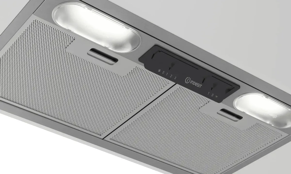 Встраиваемая вытяжка Indesit INAE 52FLS X (869890500050)