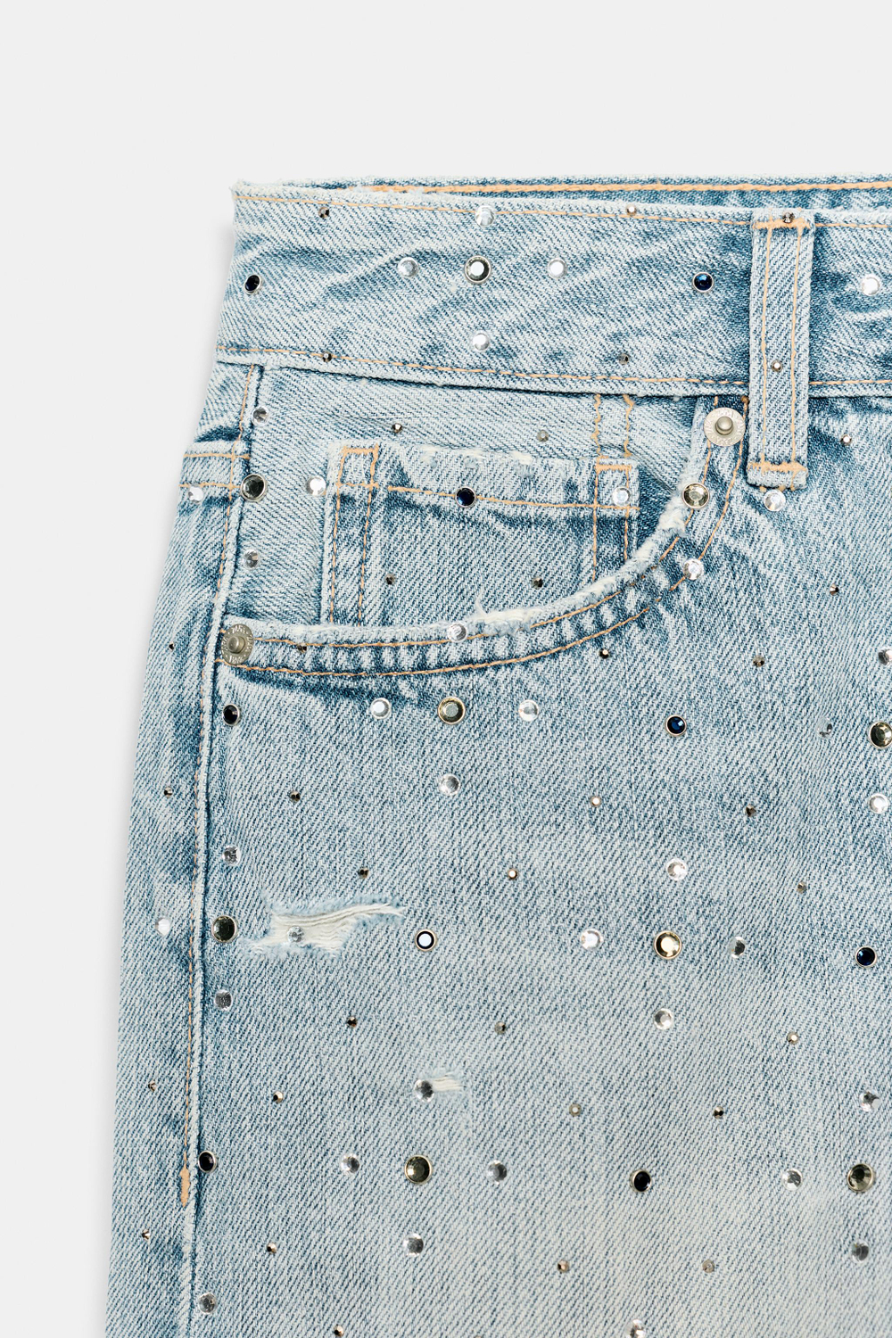 ДЖИНСОВЫЕ ШОРТЫ TRF СО СРЕДНЕЙ ПОСАДКОЙ И ДЕКОРОМ — ZARA