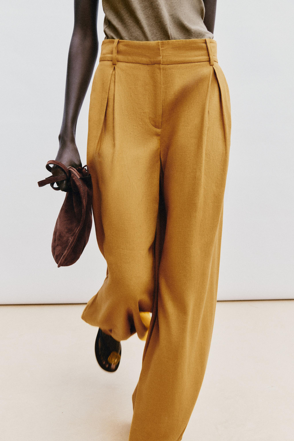 ШИРОКИЕ БРЮКИ ИЗ ЛЬНА — ZARA
