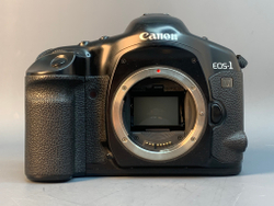 Canon EOS 1V body