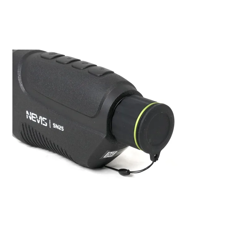 Тепловизионный монокуляр ARKON Nevis SN25 / Аркон Невис СН 25 - крупный план объектива с закрытой крышкой