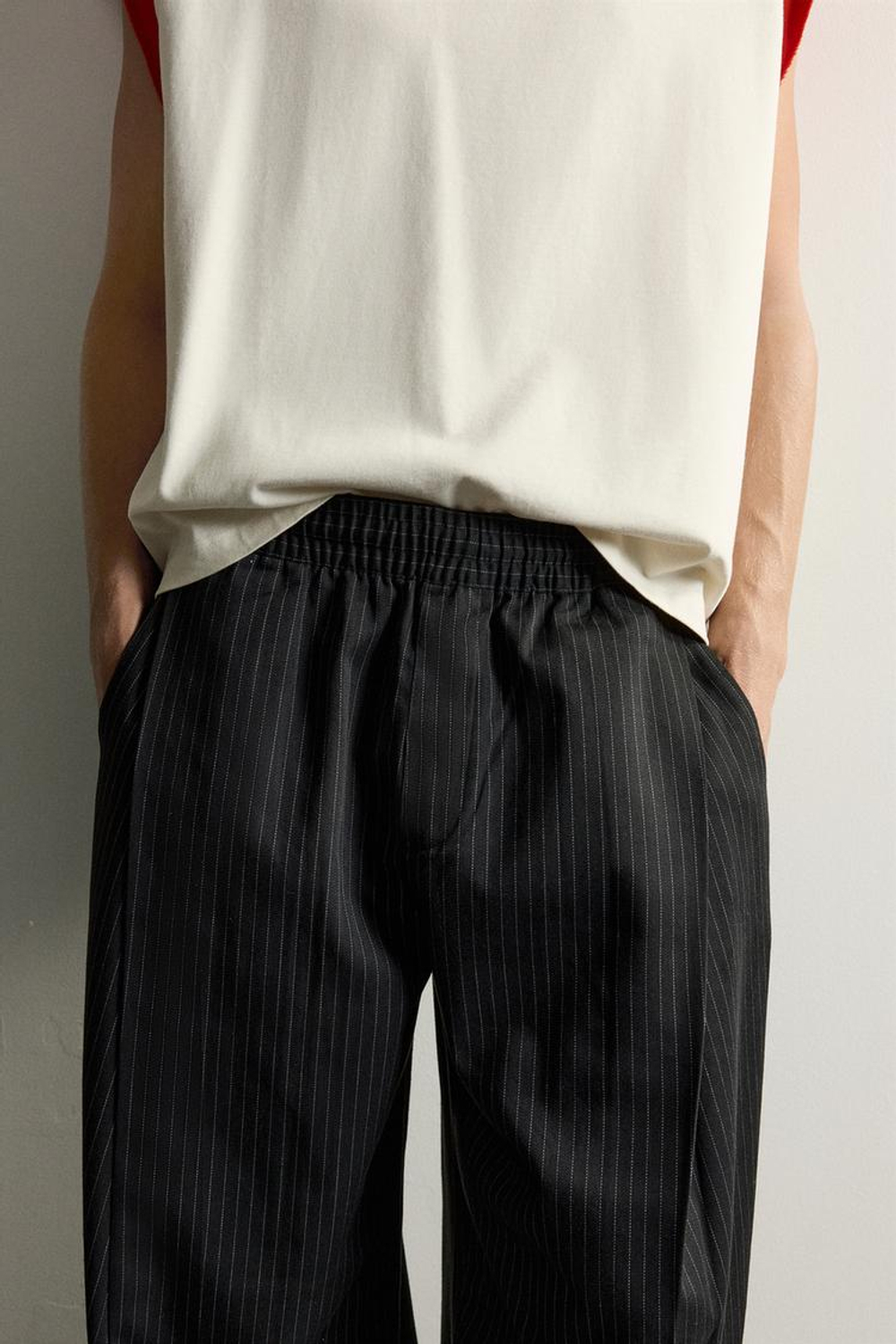 ZARA БРЮКИ BALLOON FIT С БОКОВЫМИ ЗАЩИПАМИ, ПОЛОСКИ