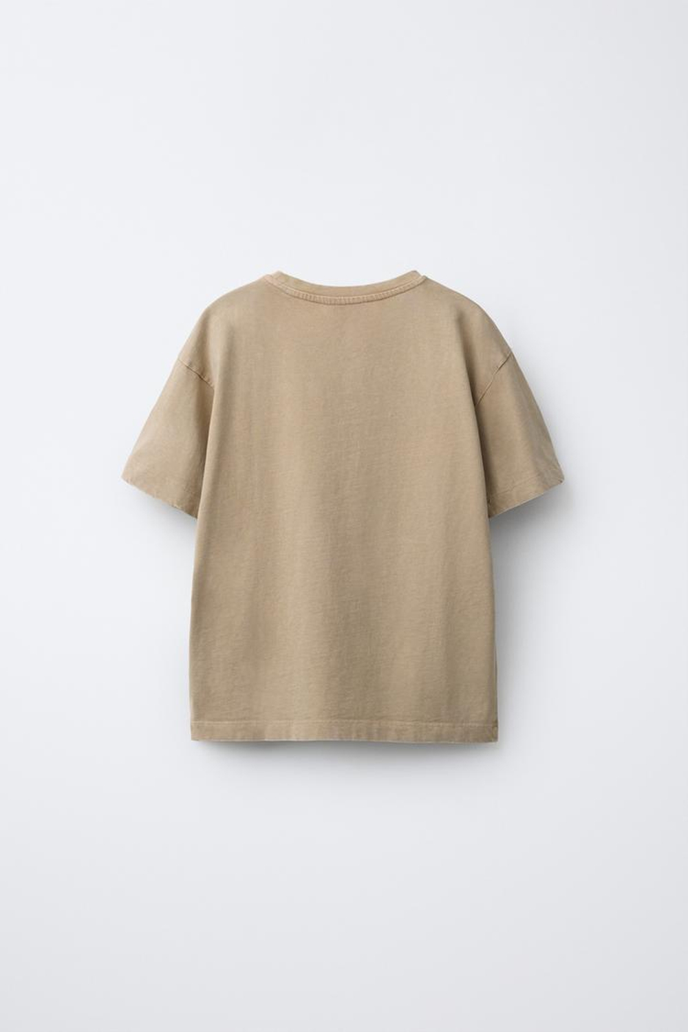 ZARA БАЗОВАЯ ФУТБОЛКА ИЗ ТКАНИ С ЭФФЕКТОМ ПОТЕРТОСТИ, СВЕТЛО-БЕЖЕВЫЙ