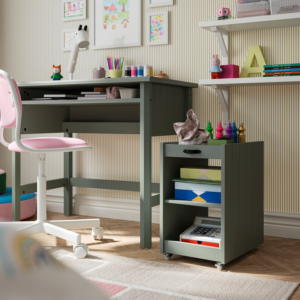 IKEA BRYTNING  (ИКЕА БРИТНИНГ)  -  Тумба на колёсах - зелёная 29x40x47 см