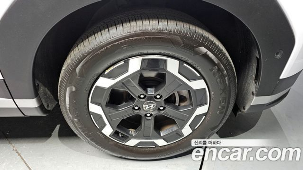 Hyundai Santafe Gasoline 2.5T 2WD — 2024