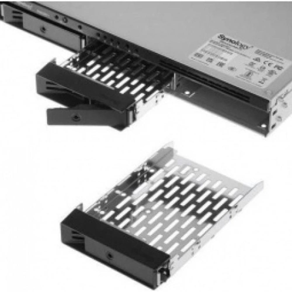 Сетевое хранилище Synology (RS822RP+)