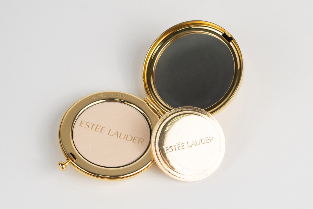 Коллекционная компактная пудра Estee Lauder «Рак»