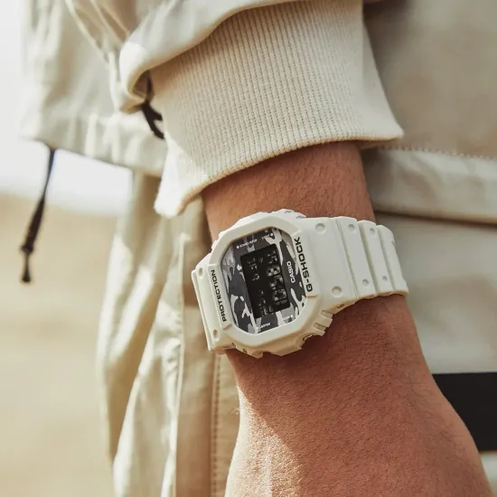 Наручные часы Casio G-Shock DW-5600CA-8DR