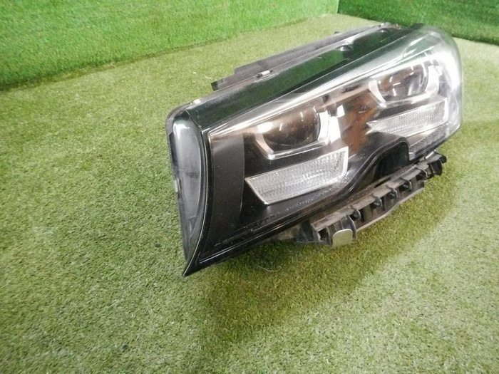 Фара левая BMW 3er G20 (2018-2022) LED
